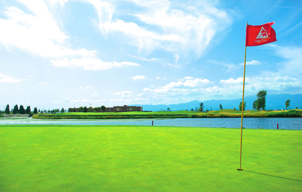 Alpen Golf Club - Bibai Course View across lake