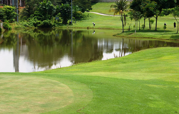 Water hazard Bangi Golf Resort, Kuala Lumpur, Malaysia