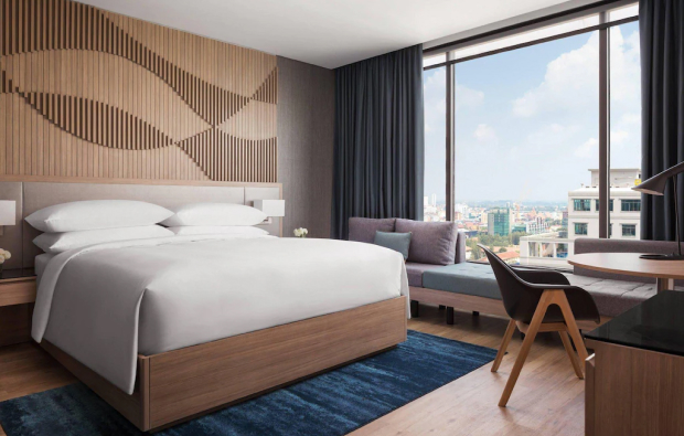 Deluxe Room, Courtyard by Marriott Phnom Penh