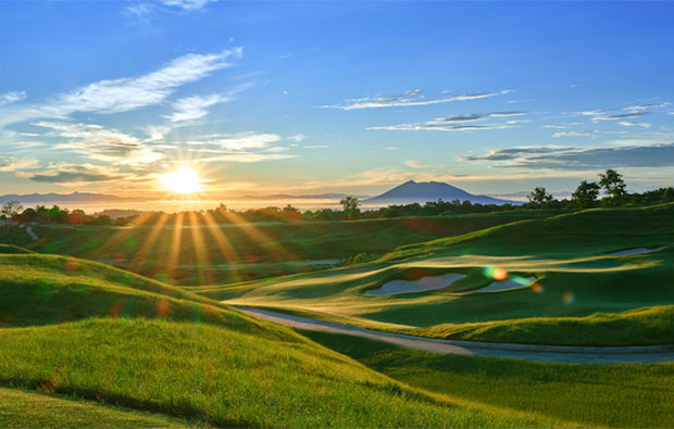 Dragon’s Landing Golf Course Fairway