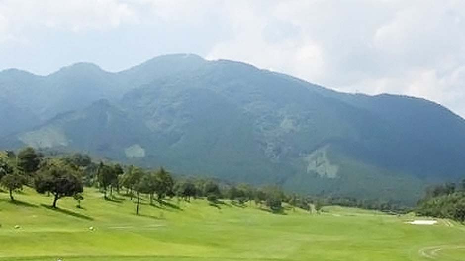 view to mountians Golf 5 Country Yokkaichi Course