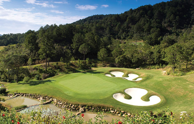 green at dalat at 1200 golf course