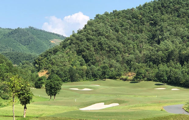 Hilltop Valley Golf Club Green