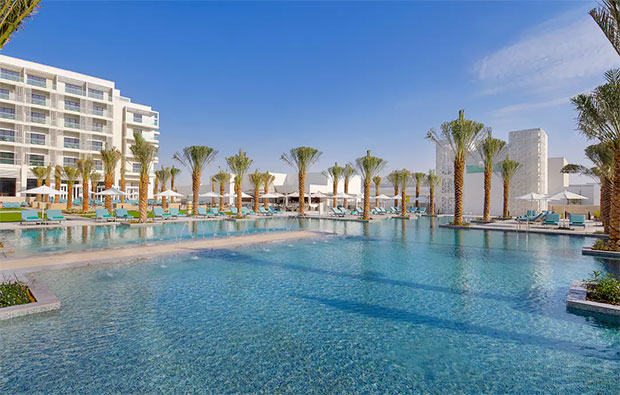 Hilton Abu Dhabi Yas Island Pool