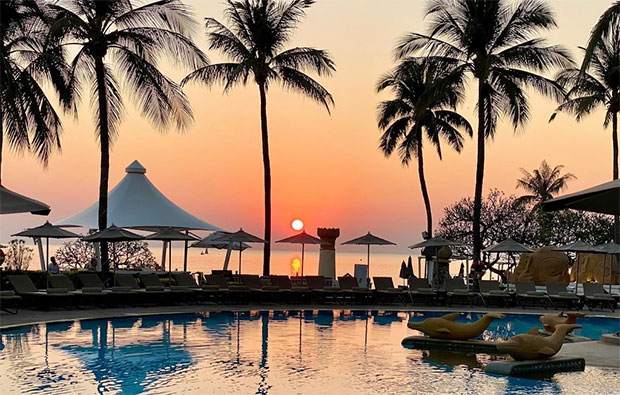 Hilton Hua Hin Resort and Spa Pool