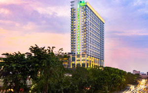 Holiday Inn Suite Gajah Mada Hotel