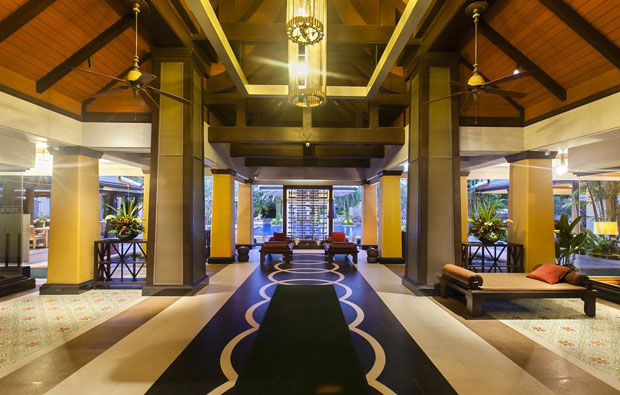 Holiday Inn Resort Phuket Lobby