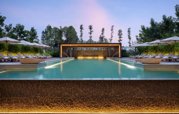 Pool, Hyatt Regency Phnom Penh