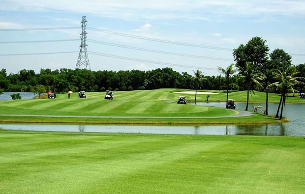 Northern Rangsit Golf Club Water Hazard