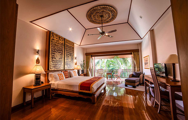 Pattaya Golf Villa Master bedroom