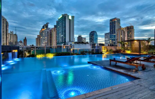 Pool, Radisson Blu Plaza Bangkok