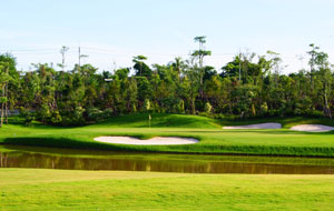 green by water, royal gems golf city, bangkok, thailand