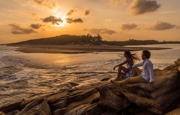 Shangri La Hotel Beach Sunset