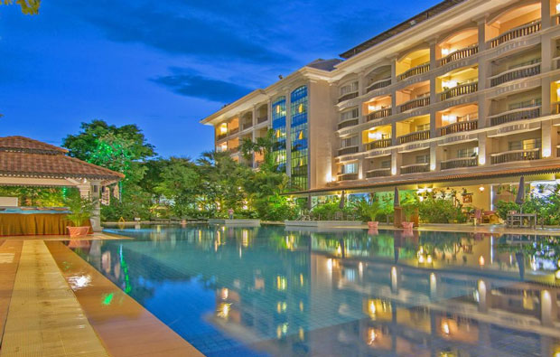 Hotel Somadevi Angkor Resort Exterior