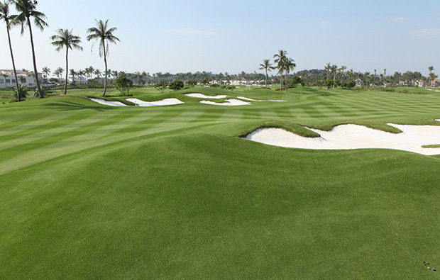bunker at song gia golf resort, hanoi vietnam