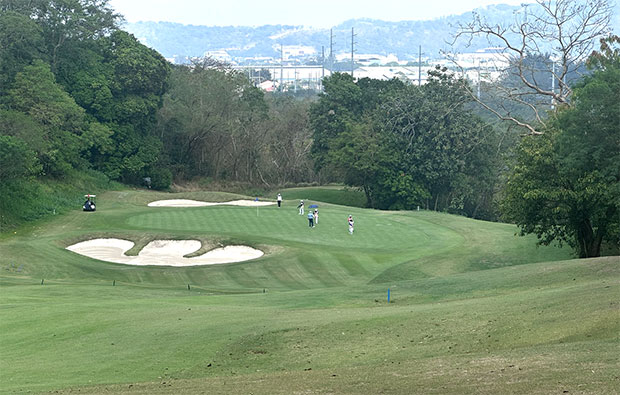 Subic International Golf Course Approach