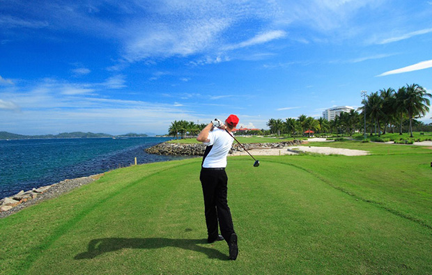 tee off sutera-harbour-golf-country-club, kota kinabalu, malaysia
