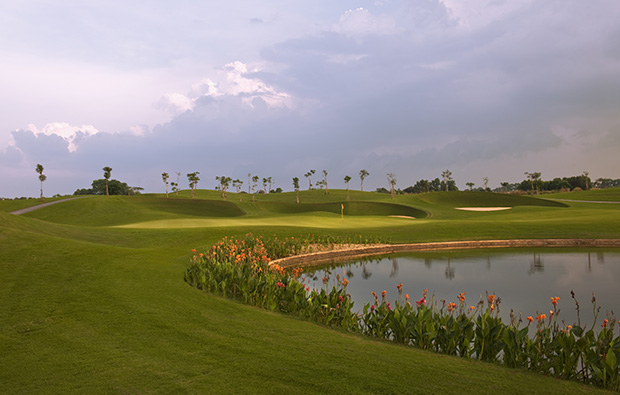 green, twin doves golf club, ho chi minh, vietnam