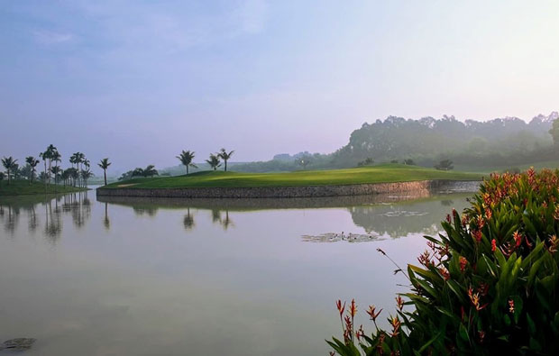 Island green  twin doves golf club, ho chi minh, vietnam