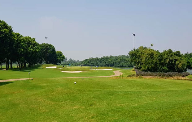 Par 3 van tri golf club, hanoi, vietnam