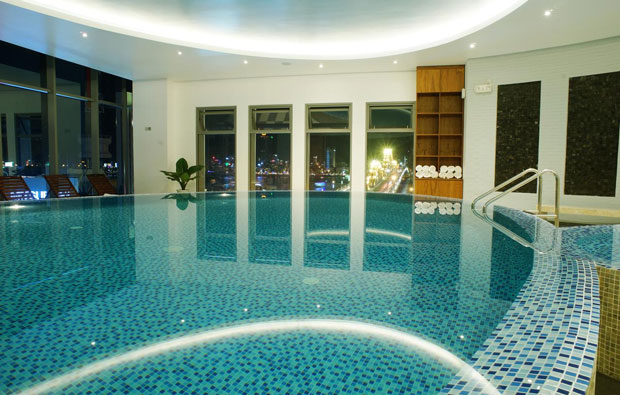 Vanda Hotel Swimming Pool