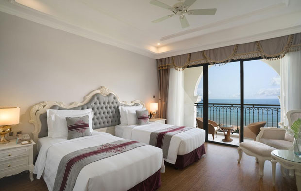 Vinpearl Phu Quoc Resort Golf Room