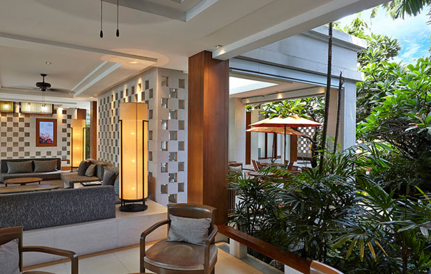 Woodlands Hotel and Resort Lobby